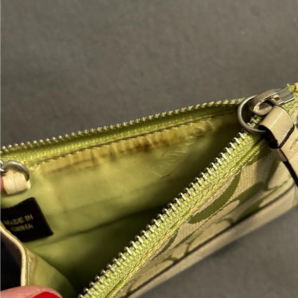 Coach Mini Skinny wallet/ key holder - Picture 6 of 7